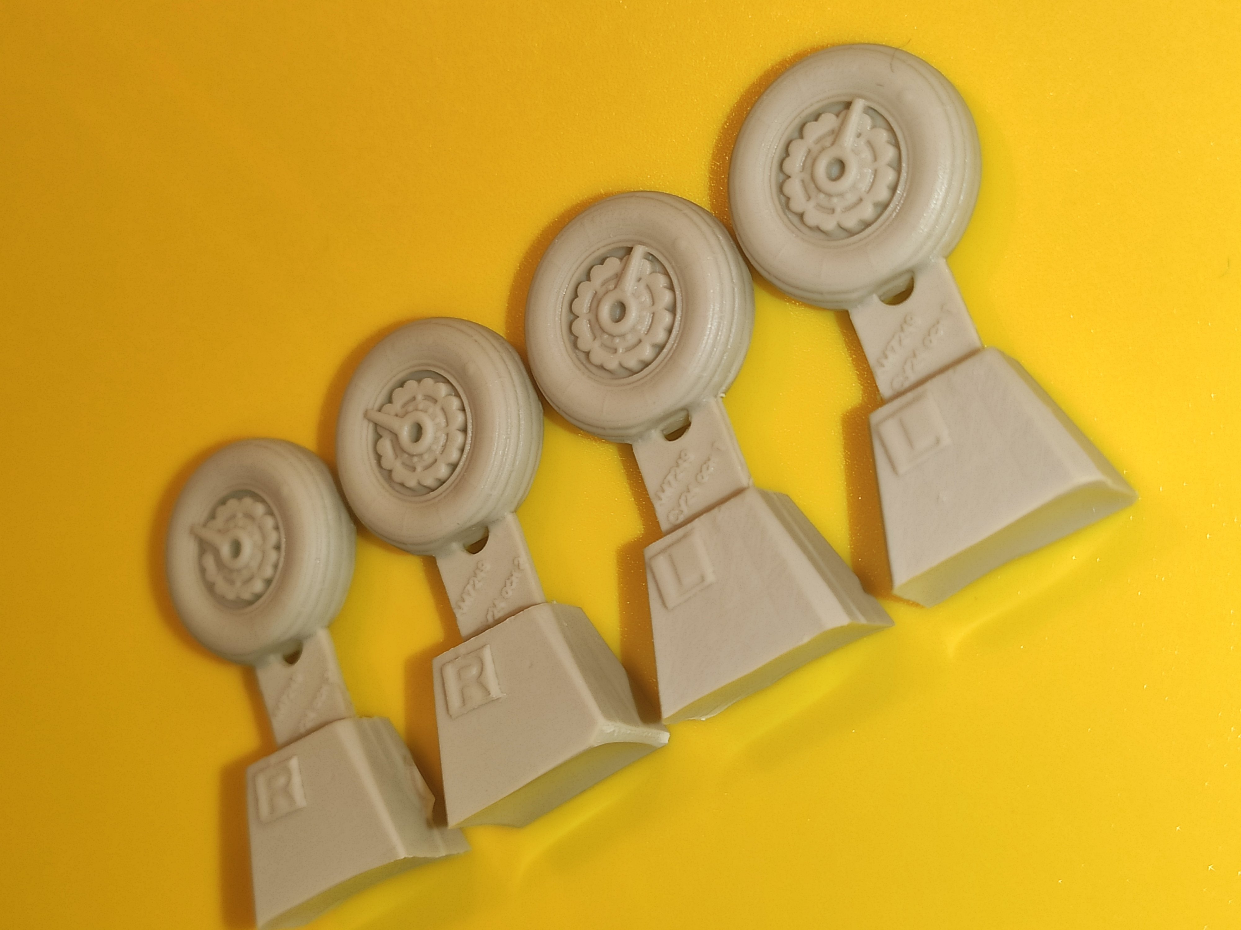 AM7249 Колеса под нагрузкой Су-24М (поздние диски)