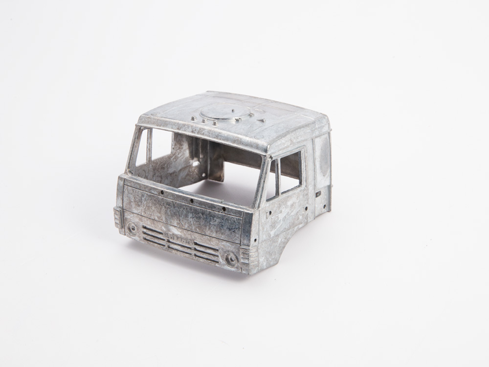 1437AVD Сборная модель КАМАЗ-6560 ЗРПК 96К6 (Панцирь-С1) AVD Models