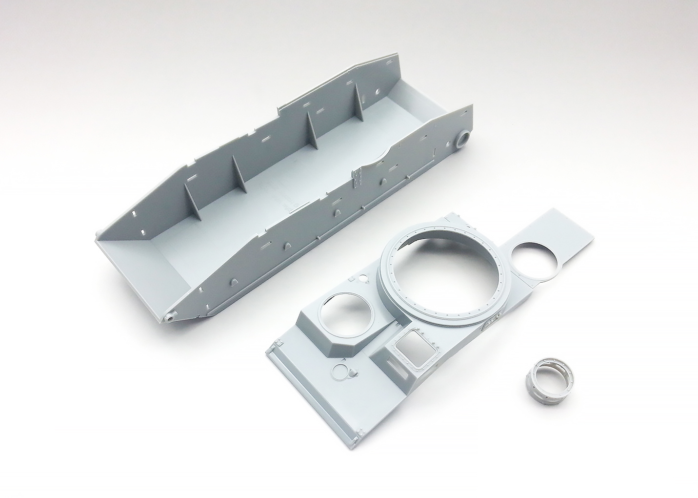 AH35A003 Neubaufahrzeug Amusing Hobby