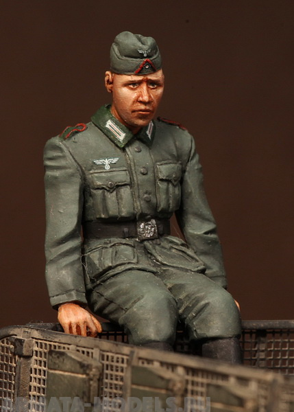 3539SOGA German antiaircraft gunner SOGA Miniatures