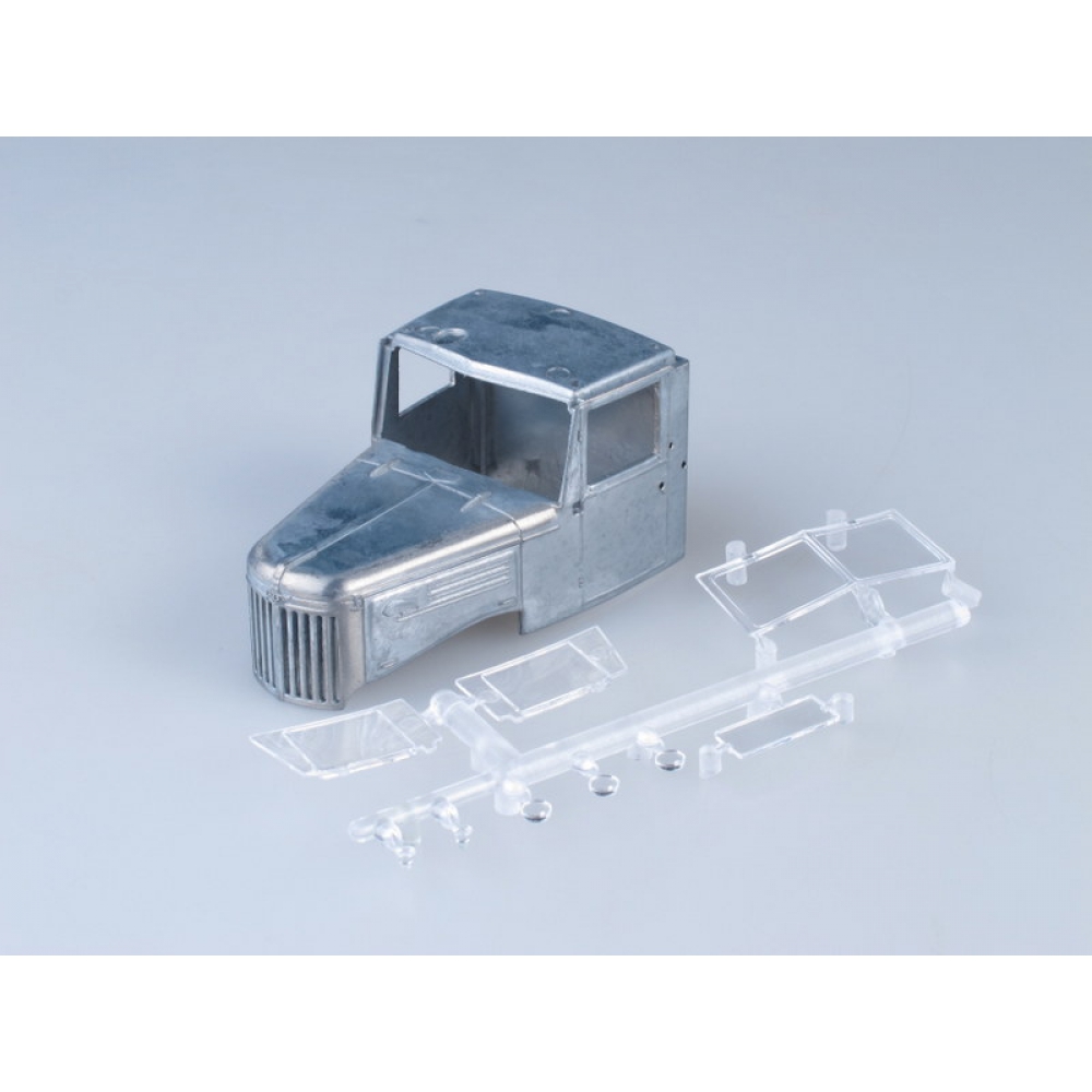 1008KIT Сборная модель МАЗ-200 бортовой Start scale models (SSM)