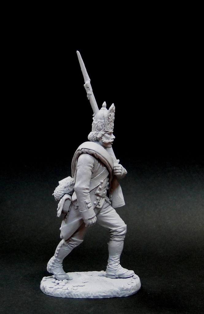 CHM-54222. Рядовой гренадерских полков и рот, Россия 1799 г. 54 мм. Материал - смола. Chronos Miniatures