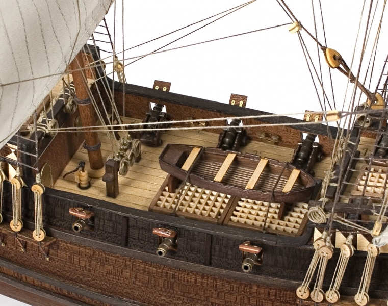 OC12002 Сборная модель корабля Buccaneer OcCre