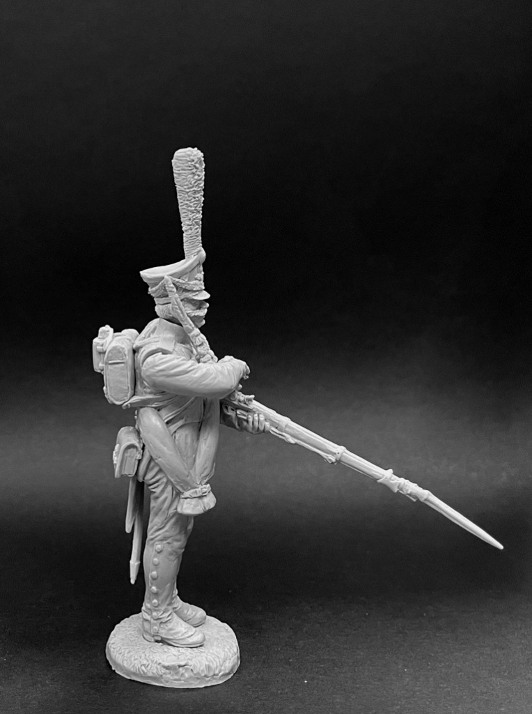 CHM-54274(M). Рядовой гренадерских полков и рот, Россия 1812-14 гг. (2 варианта голов, 2 варианта рук).  54 мм. Материал - белый металл. Chronos Miniatures