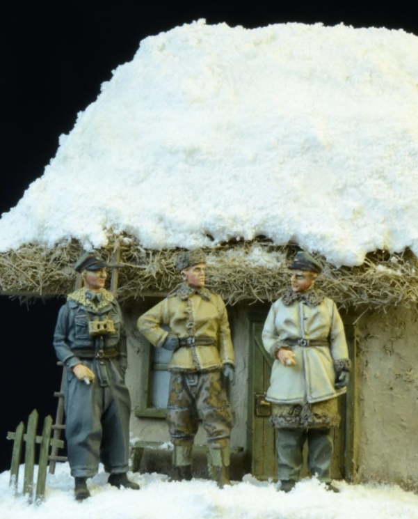 72003DM Waffen SS Officers Winter 1943-45 D-Day Miniature Studio