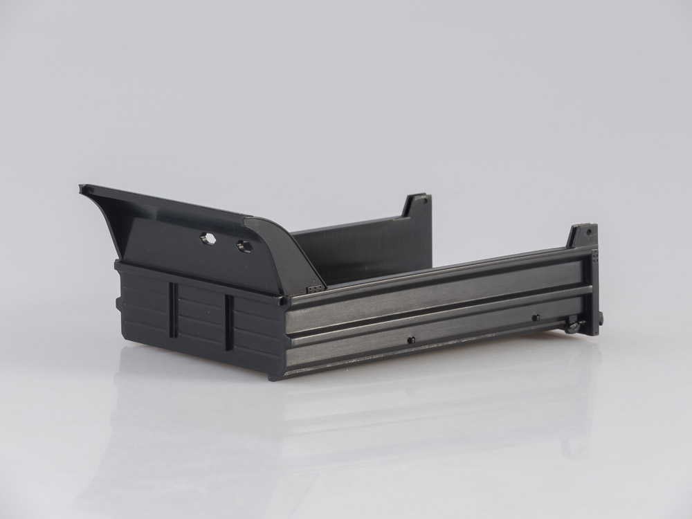 1166KIT Сборная модель МАЗ-5551 самосвал, ранний (низкий кузов) AVD Models