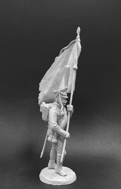 CHM-54259(M) Подпрапорщик-знаменосец гренадерских полков, Россия 1812-14 гг. белый металл. Chronos Miniatures