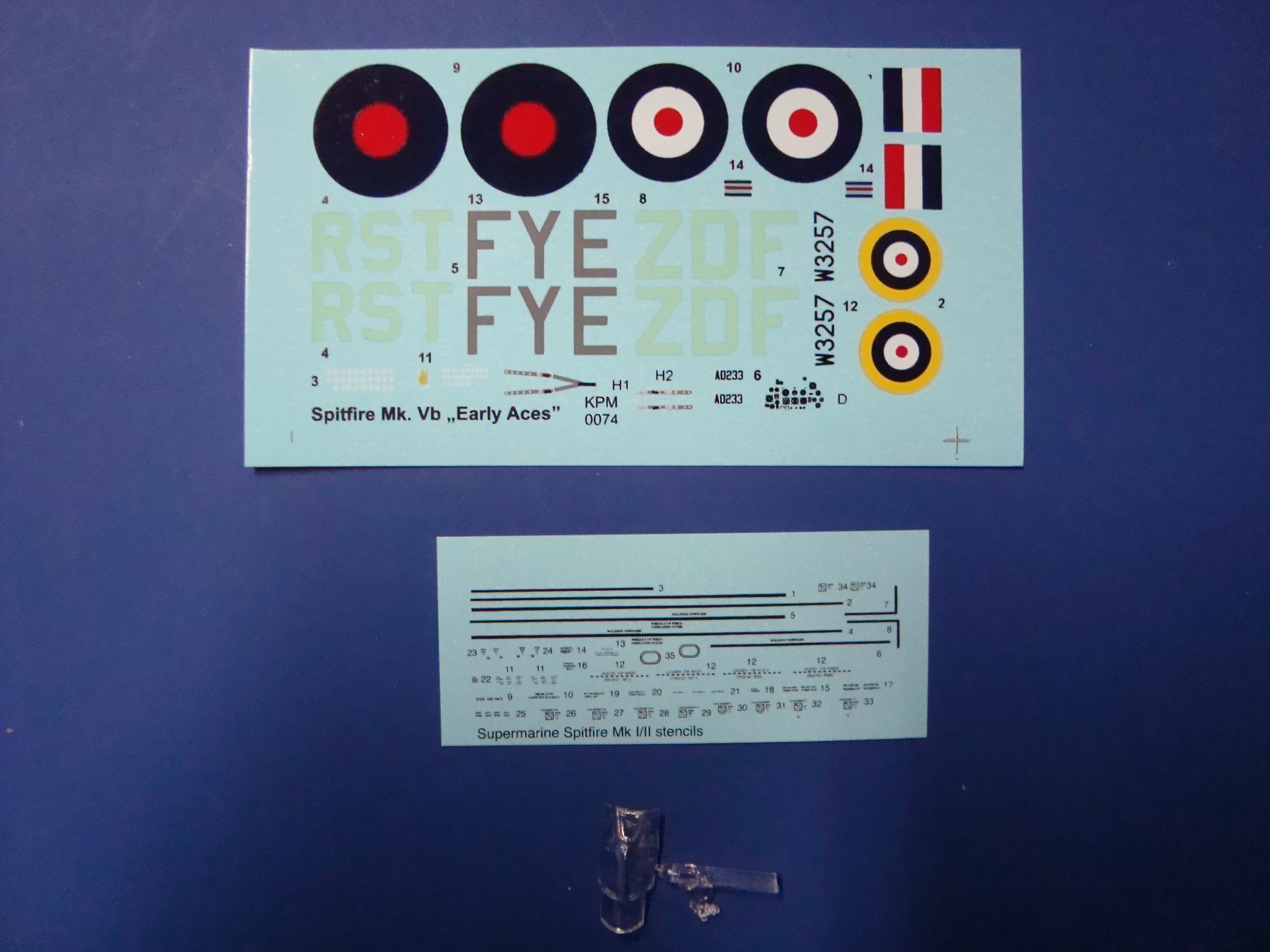 KPM0074  Spitfire Mk.Vb Aces KP Models