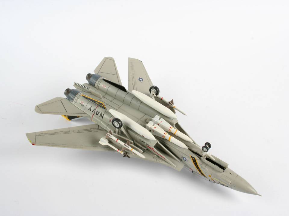 04021 Истребитель F-14A Tomcat Revell