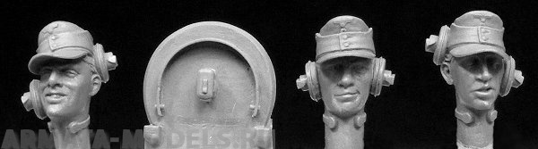 HGH25 3 heads WW2 German Army panzer crew 