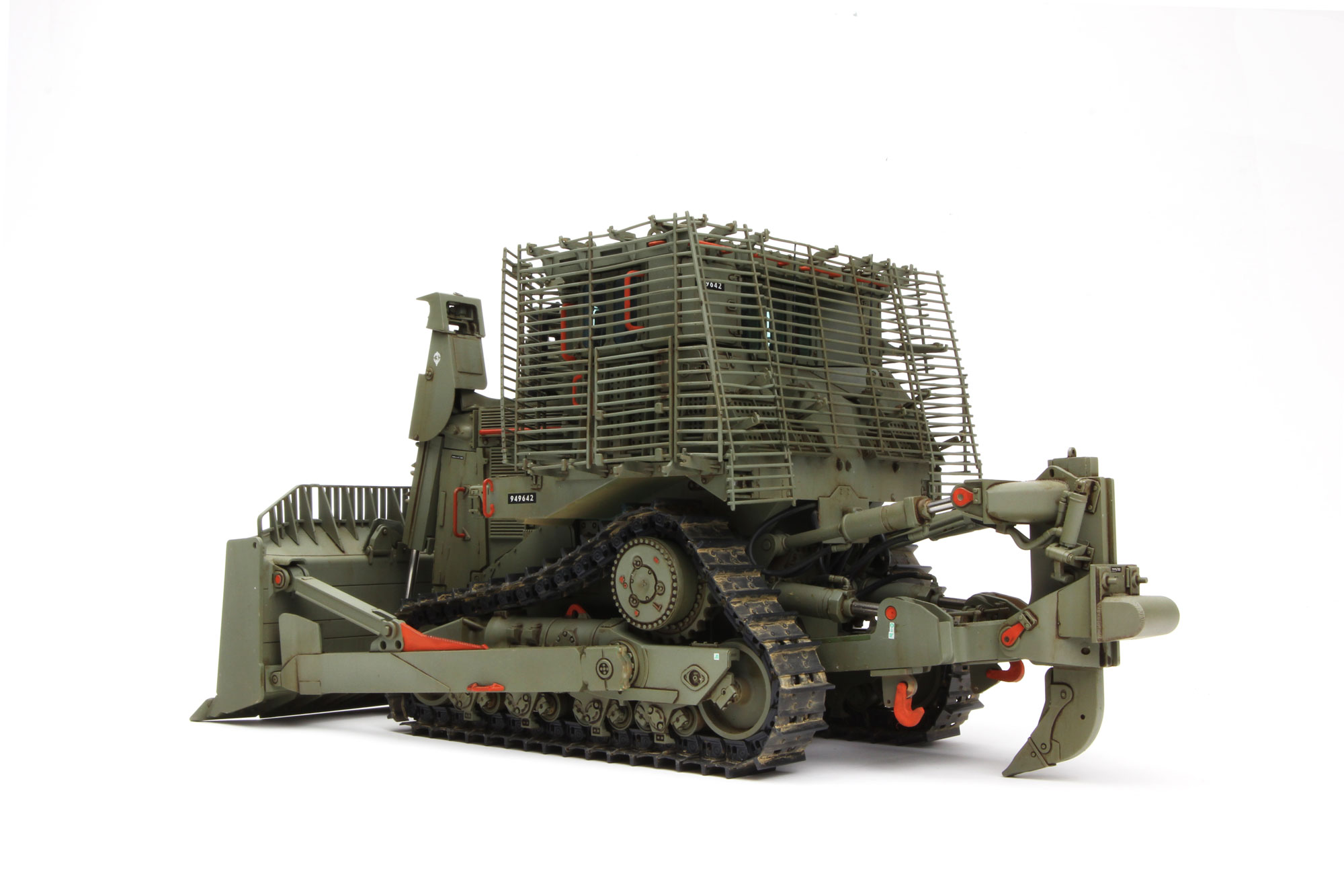 SS-010   D9R ARMORED BULLDOZER w/SLAT ARMOR Meng
