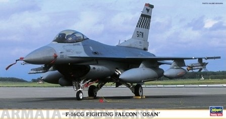 09826 Самолет F-16CG Fighter Falcon Hasegawa