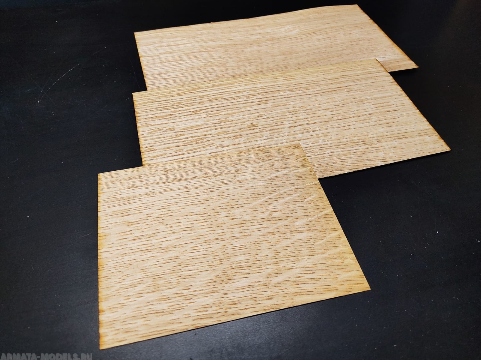 5513 шпон 0,6 мм дуб - 30 г