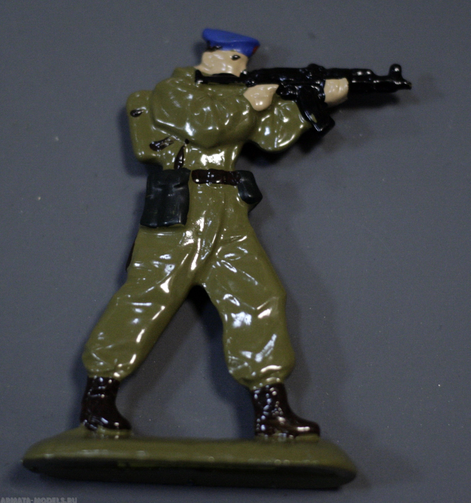 7-105 окрашеная фигура ВДВ. Рядовой Солдатики "Ура"