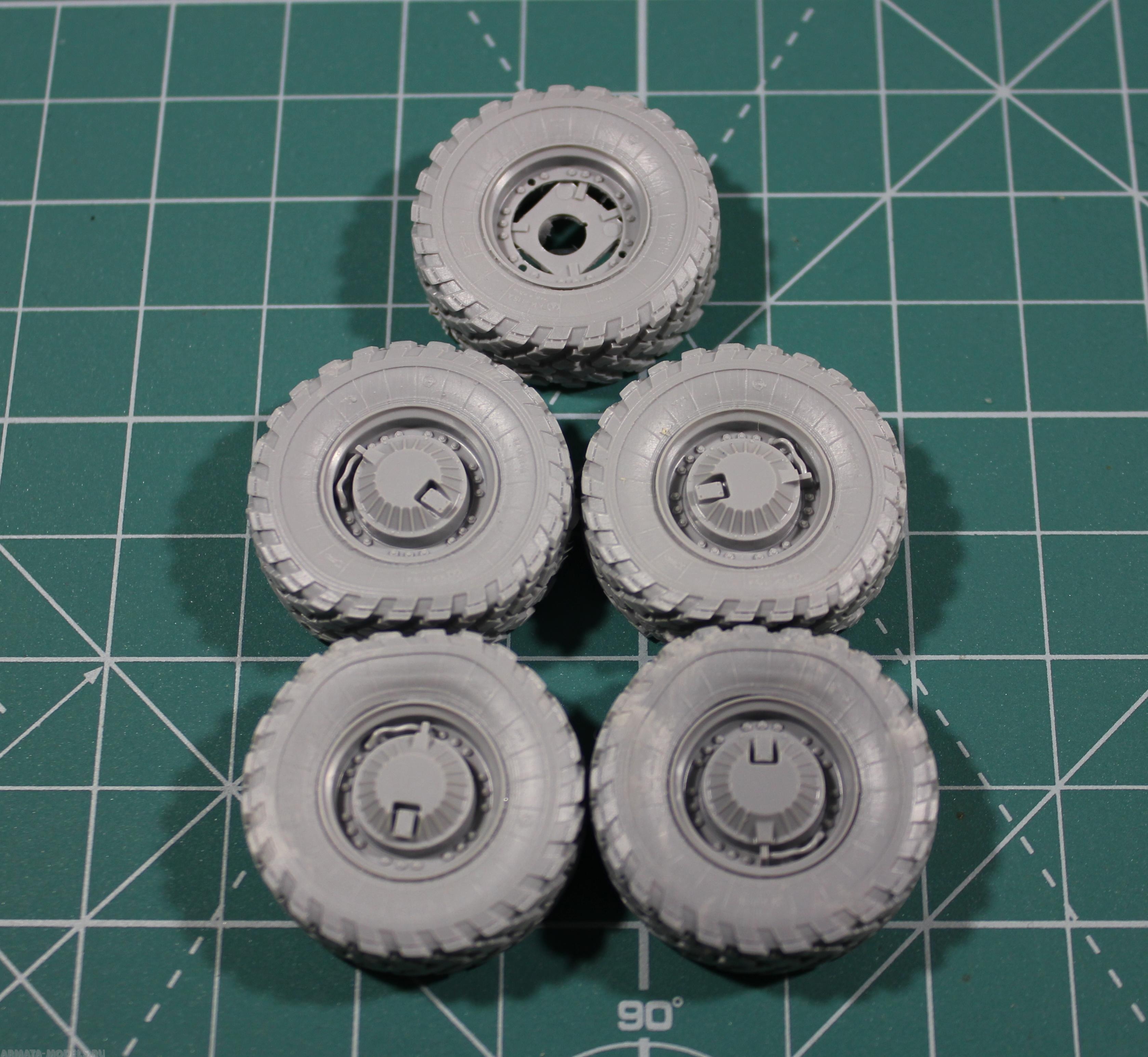 3668PK Российский бронеавтомобиль ГАЗ-233014 Тигр PROKIT Arma Models