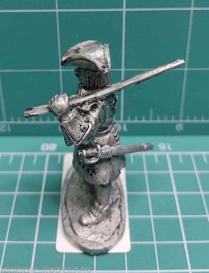 4207ТБ ВИМ, пехота русской армии Петра 1, пеший мушкетер держащий ружье на плече, 54 мм Три Богатыря