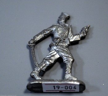 Н-19-004 Русский офицер в бою