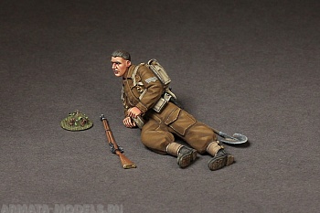 35133SOGA Sergeant British infantry at rest.